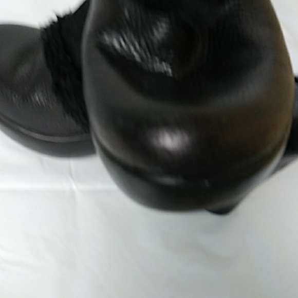 Tommy Hilfiger slip on faux fur lined clogs - Picture 6 of 8